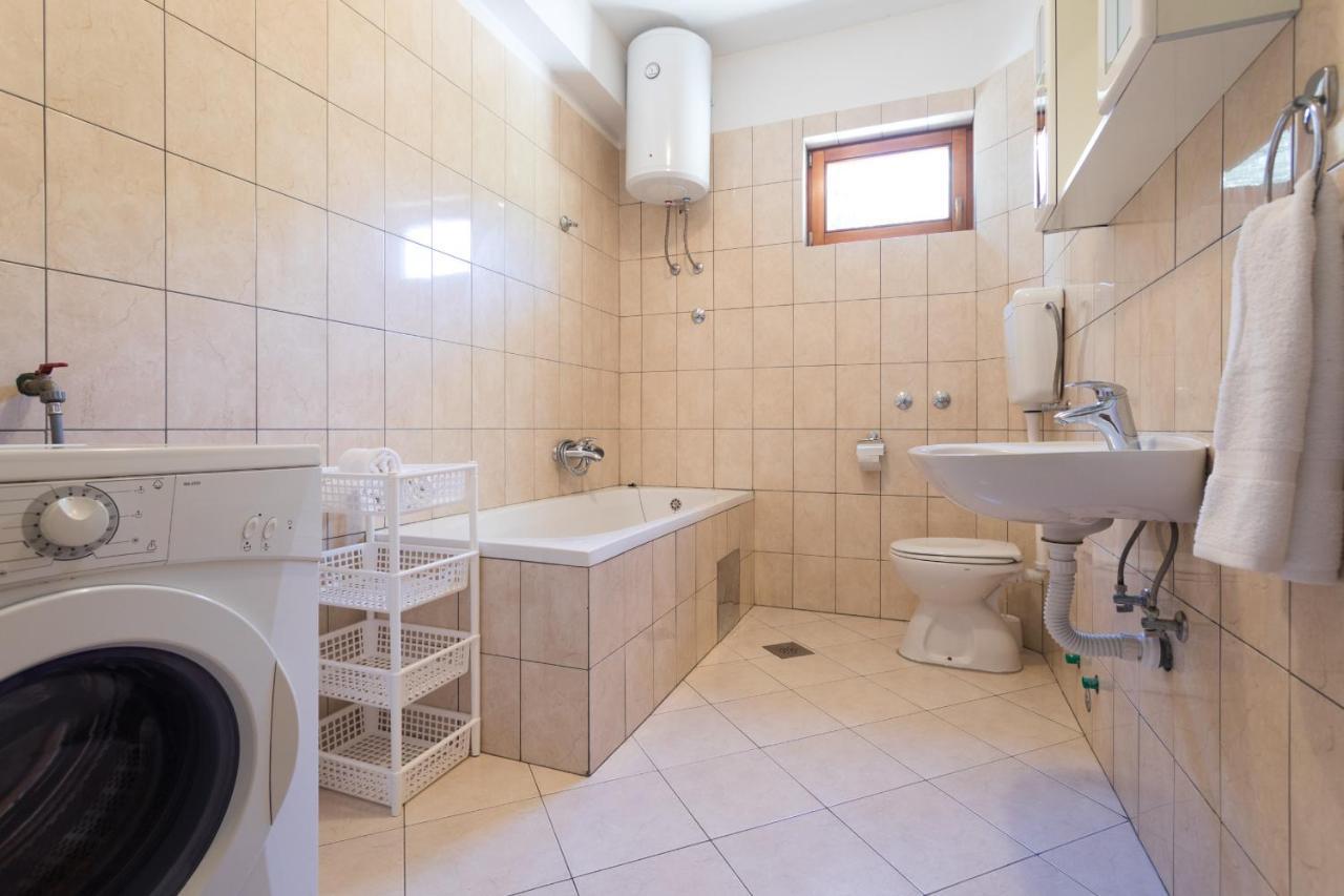 Love Apartments Zečevo Dış mekan fotoğraf